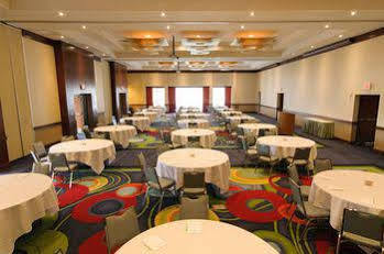 Hotel Fairfield & By Marriott Dallas Plano 3*