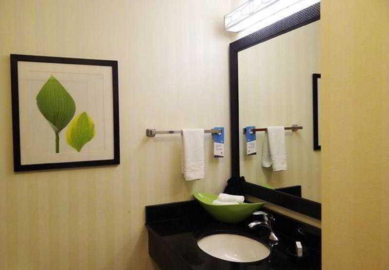 Fairfield & By Marriott Dallas Plano Hotel The Colony